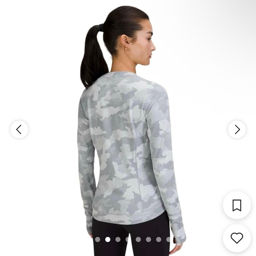 Lululemon Sweatshirt Camo with Thumbholes and Zipper Pocket! Size 12! - Picture 2 of 14